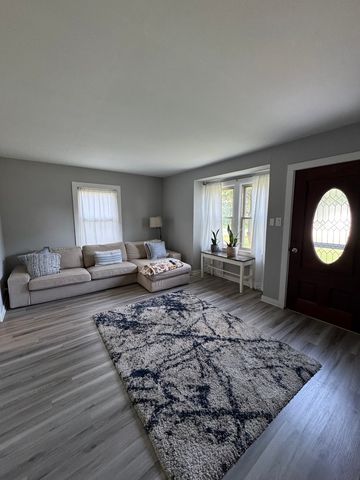 14602 Kenton Avenue, Midlothian, IL 60445