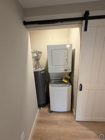 919 Oak ST, Eudora, KS 66025