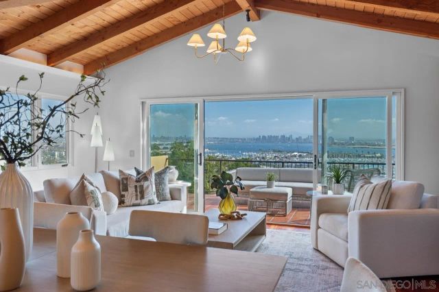 3235 Harbor View Dr, San Diego, CA 92106