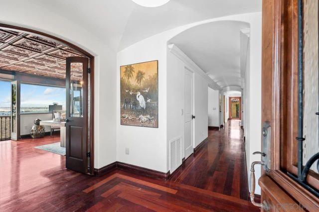 3235 Harbor View Dr, San Diego, CA 92106