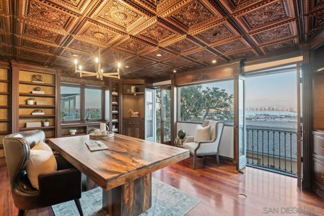 3235 Harbor View Dr, San Diego, CA 92106