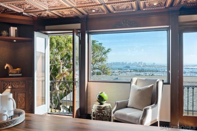 3235 Harbor View Dr, San Diego, CA 92106