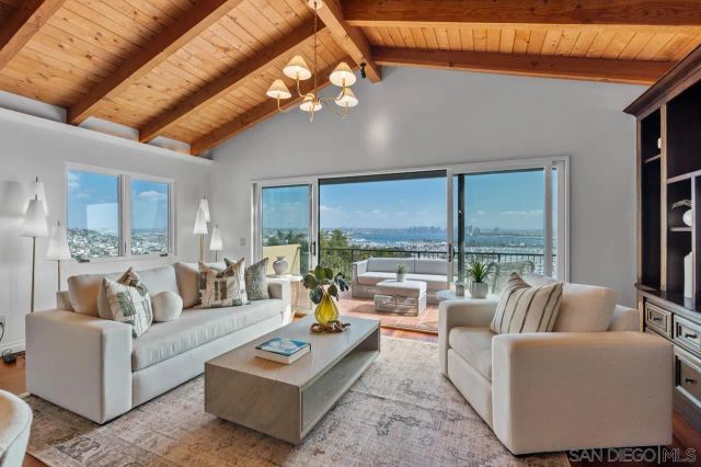 3235 Harbor View Dr, San Diego, CA 92106