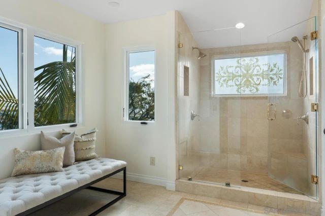 3235 Harbor View Dr, San Diego, CA 92106