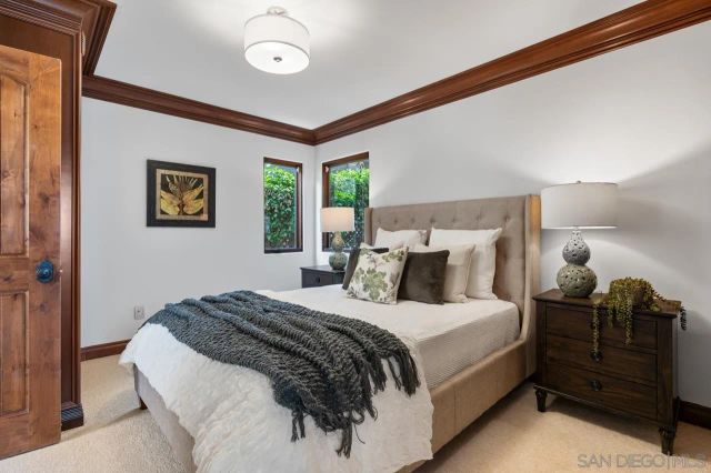 3235 Harbor View Dr, San Diego, CA 92106