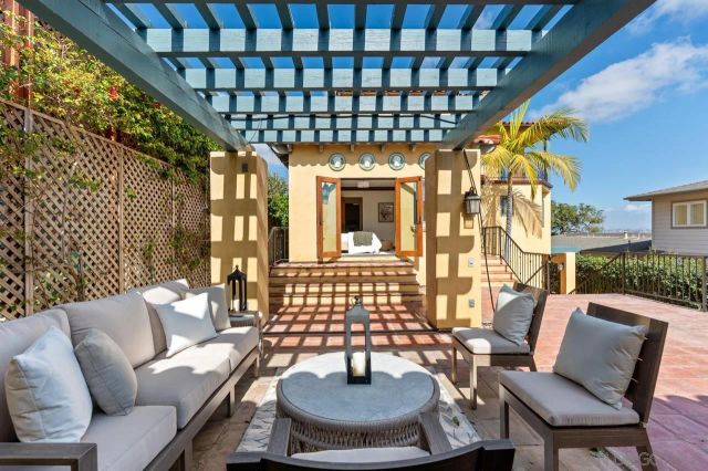 3235 Harbor View Dr, San Diego, CA 92106