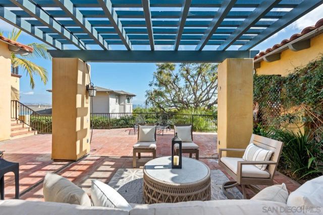 3235 Harbor View Dr, San Diego, CA 92106