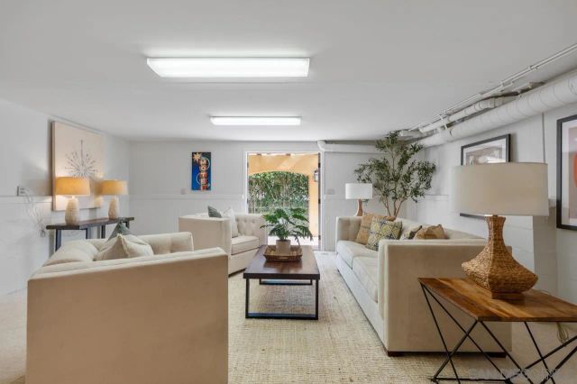 3235 Harbor View Dr, San Diego, CA 92106