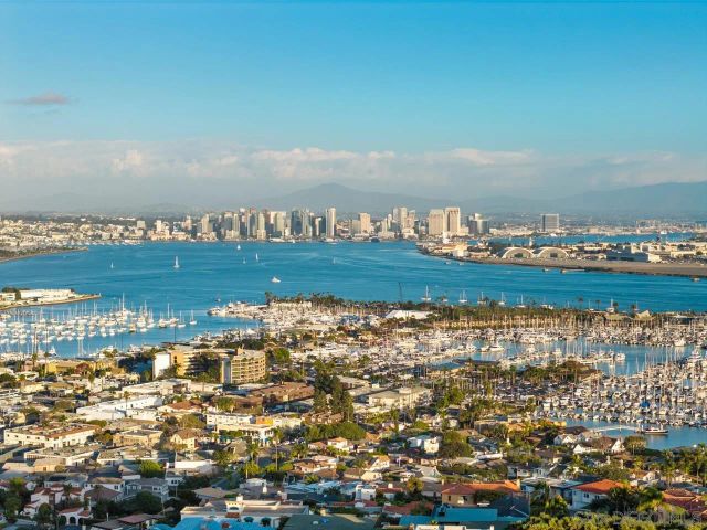 3235 Harbor View Dr, San Diego, CA 92106