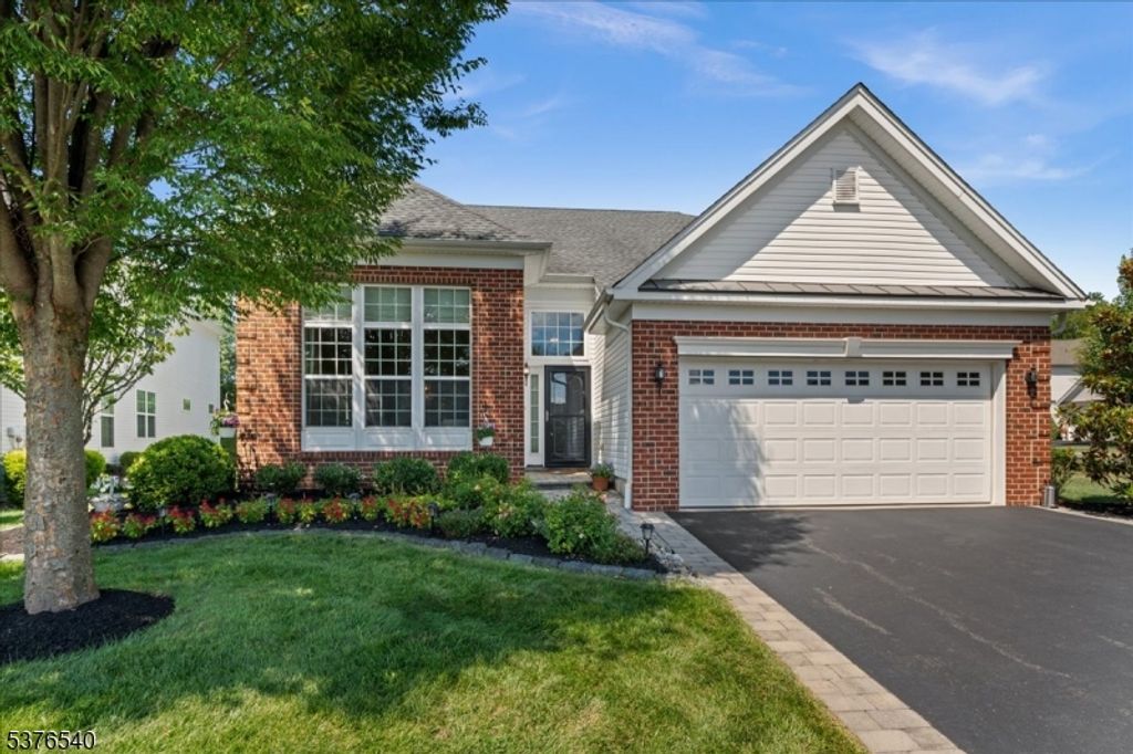 2 Hardwick Dr, South Brunswick Twp., NJ 08824