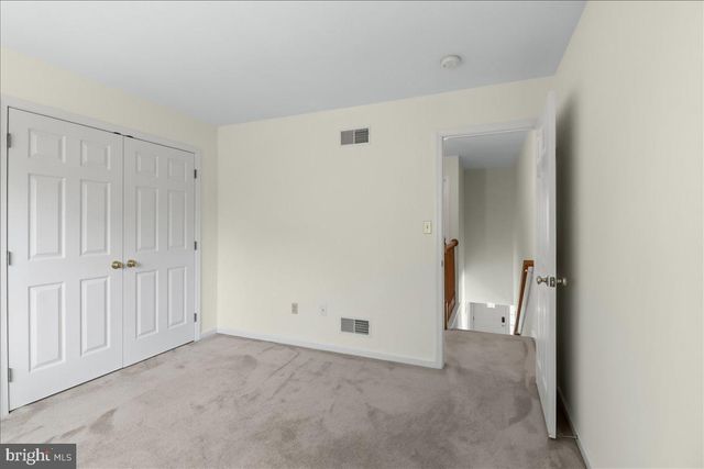 9 PARKSIDE DR, Elverson, PA 19520