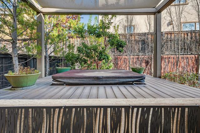 894 Blossom Rock Ln, Folsom, CA 95630