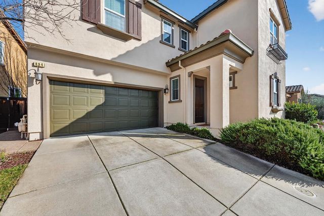 894 Blossom Rock Ln, Folsom, CA 95630