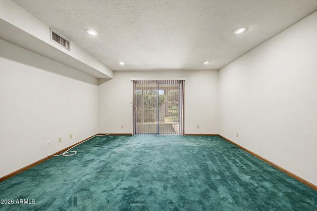 6555 N MARYLAND Circle, Phoenix, AZ 85013