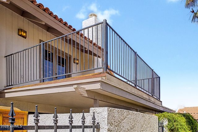 6555 N MARYLAND Circle, Phoenix, AZ 85013