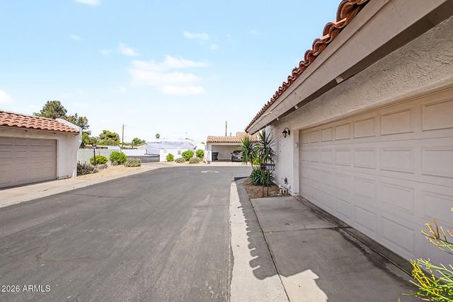 6555 N MARYLAND Circle, Phoenix, AZ 85013