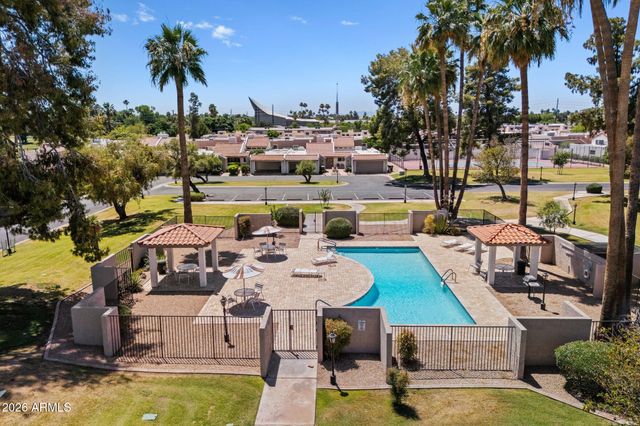 6555 N MARYLAND Circle, Phoenix, AZ 85013