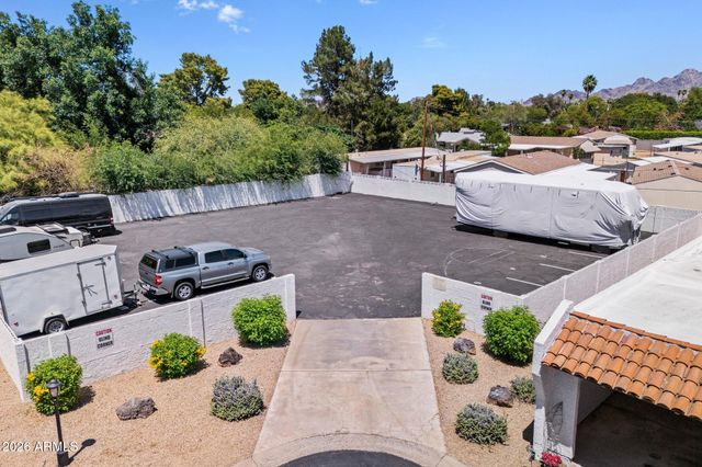 6555 N MARYLAND Circle, Phoenix, AZ 85013