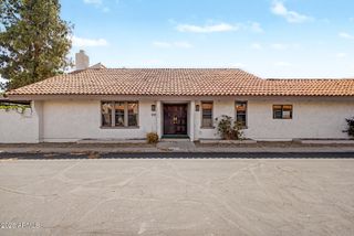 6555 N MARYLAND Circle, Phoenix, AZ 85013