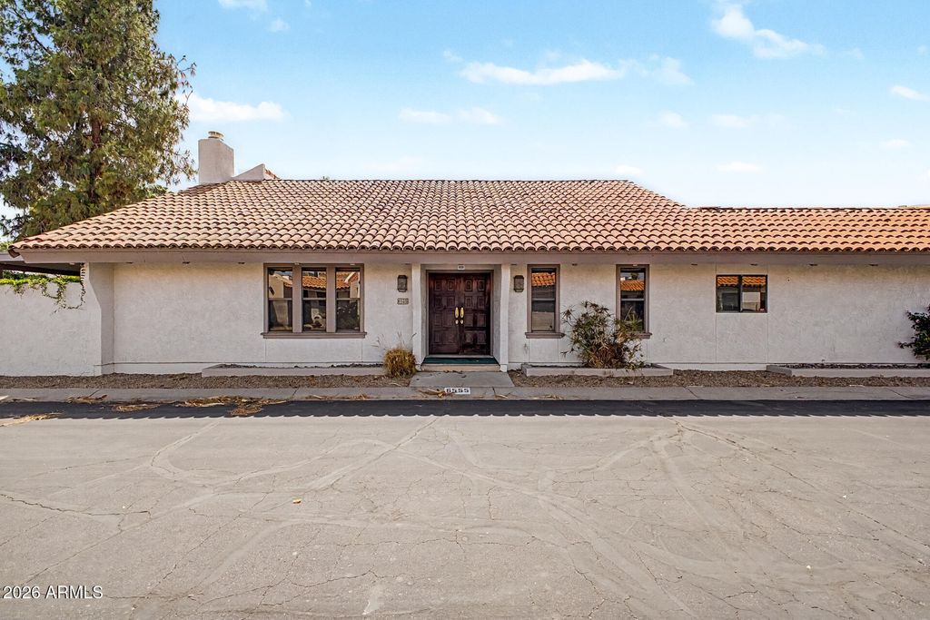 6555 N MARYLAND Circle, Phoenix, AZ 85013