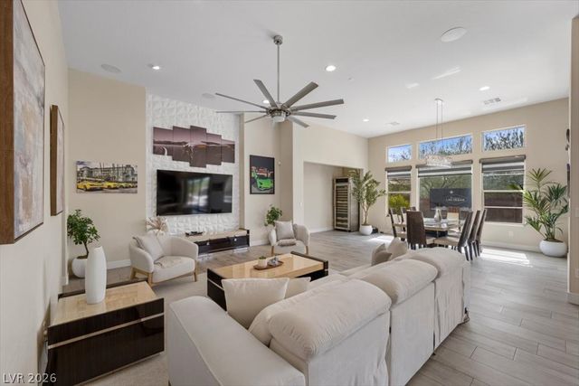 8345 Mojave Creek Court, Las Vegas, NV 89113