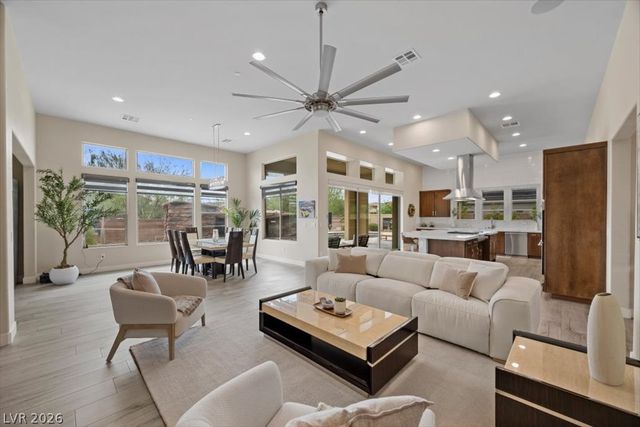 8345 Mojave Creek Court, Las Vegas, NV 89113