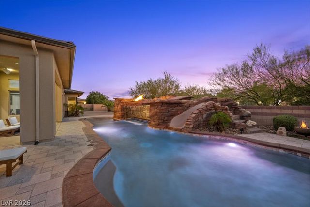 8345 Mojave Creek Court, Las Vegas, NV 89113