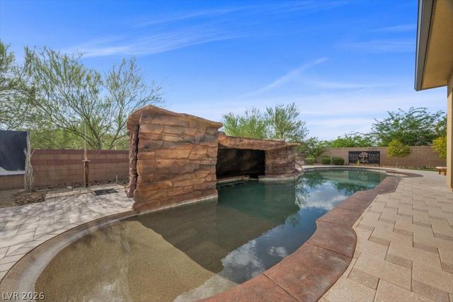 8345 Mojave Creek Court, Las Vegas, NV 89113
