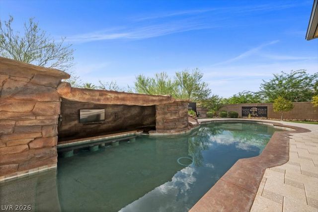 8345 Mojave Creek Court, Las Vegas, NV 89113