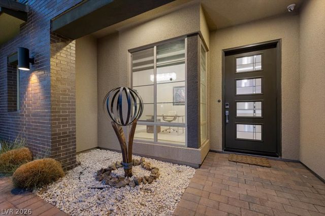 8345 Mojave Creek Court, Las Vegas, NV 89113