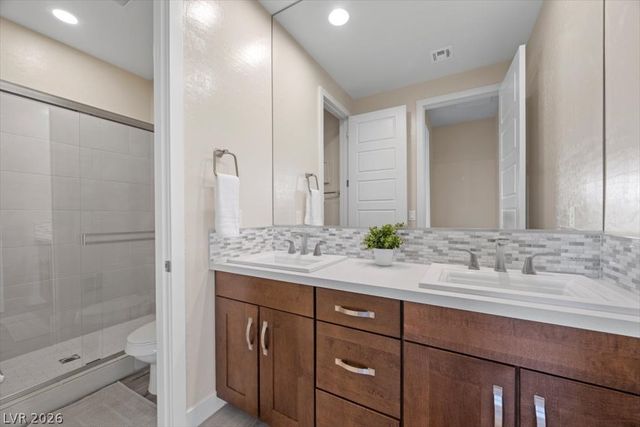 8345 Mojave Creek Court, Las Vegas, NV 89113
