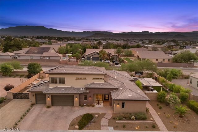 8345 Mojave Creek Court, Las Vegas, NV 89113