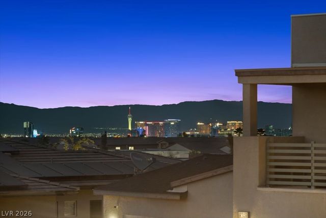 8345 Mojave Creek Court, Las Vegas, NV 89113