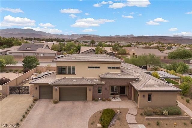 8345 Mojave Creek Court, Las Vegas, NV 89113