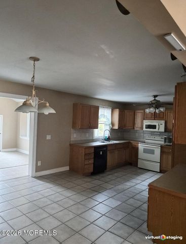 751 Lakehurst Avenue, Jackson, NJ 08527