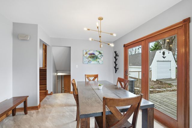 8433 Morris Circle, Bloomington, MN 55437