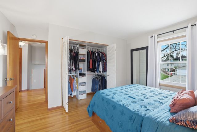 8433 Morris Circle, Bloomington, MN 55437