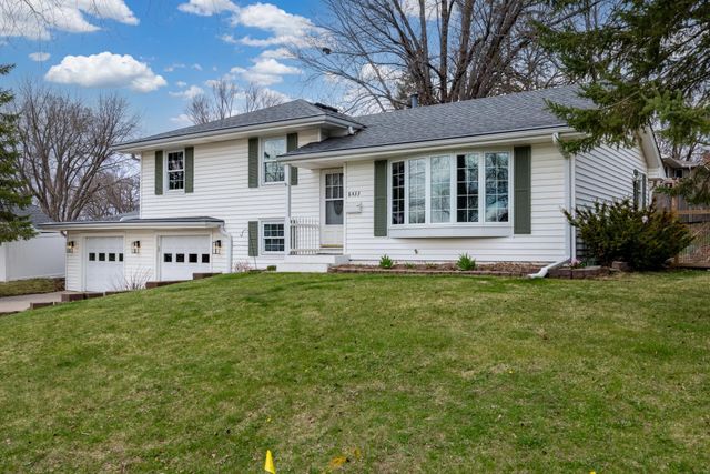 8433 Morris Circle, Bloomington, MN 55437