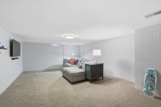 8433 Morris Circle, Bloomington, MN 55437