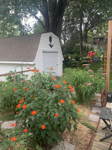 8433 Morris Circle, Bloomington, MN 55437