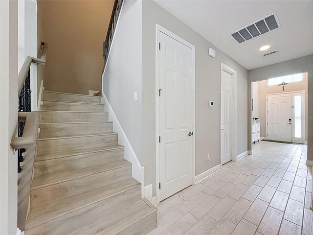 33163 SYCAMORE LEAF DRIVE, Wesley Chapel, FL 33545