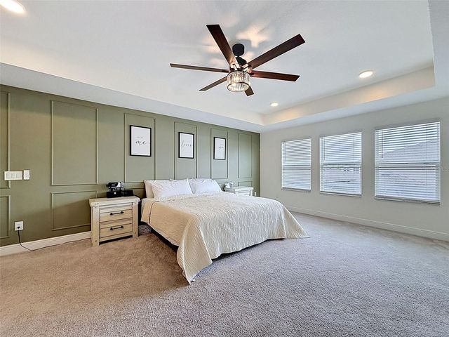 33163 SYCAMORE LEAF DRIVE, Wesley Chapel, FL 33545