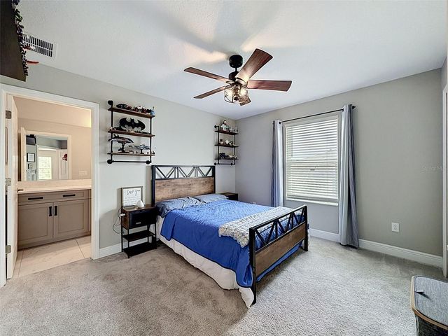33163 SYCAMORE LEAF DRIVE, Wesley Chapel, FL 33545