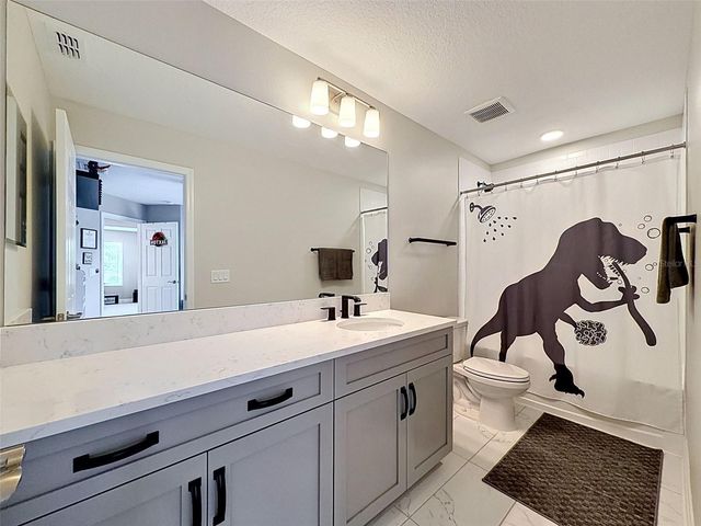33163 SYCAMORE LEAF DRIVE, Wesley Chapel, FL 33545