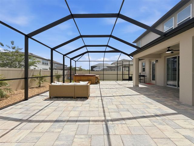 33163 SYCAMORE LEAF DRIVE, Wesley Chapel, FL 33545