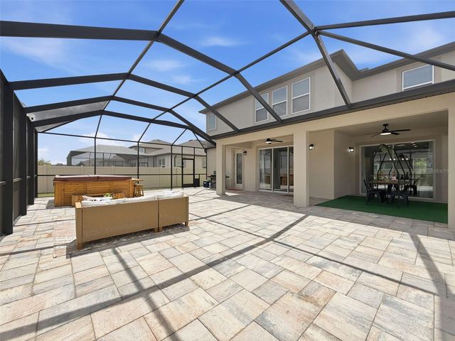 33163 SYCAMORE LEAF DRIVE, Wesley Chapel, FL 33545
