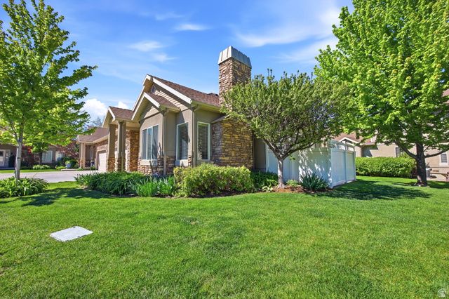 740 S CLEARWATER CT, Layton, UT 84041