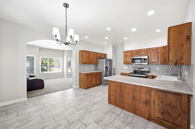740 S CLEARWATER CT, Layton, UT 84041