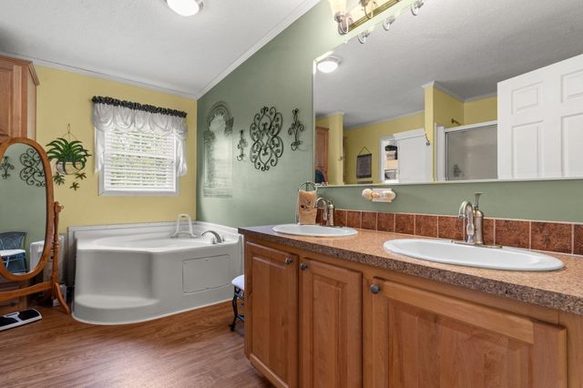 645 Lake Ranch Road, Kissee Mills, MO 65680
