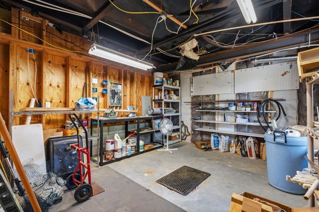 645 Lake Ranch Road, Kissee Mills, MO 65680